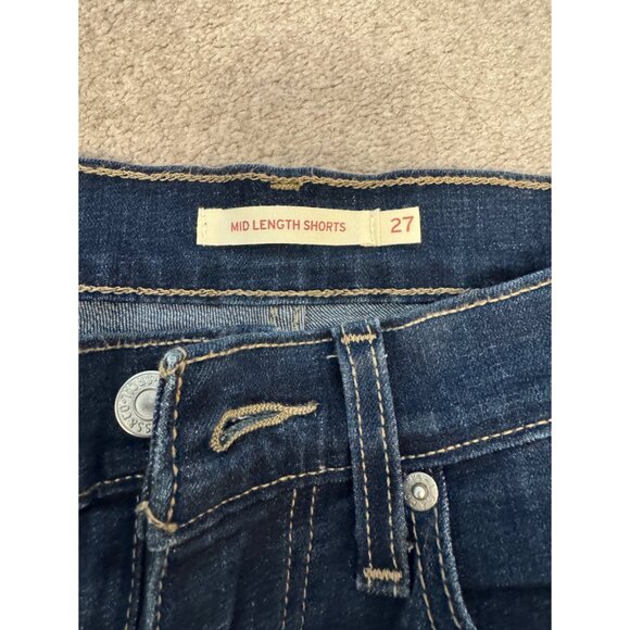 Levi's Mid Length Women's Shorts - Picture 2 of 2